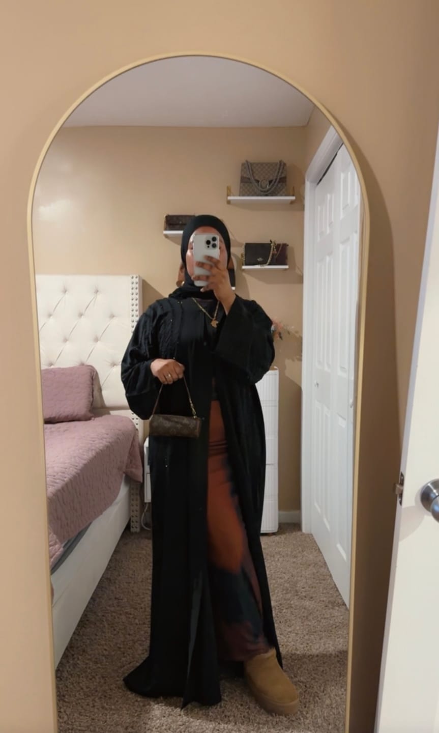 Customer photo review of Amira Black on Black Abaya Set