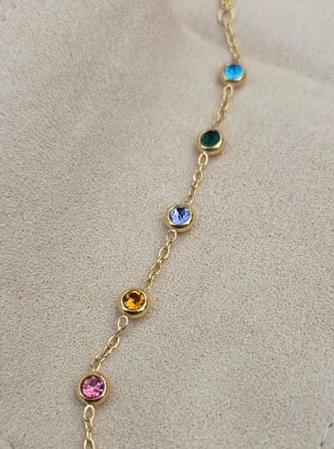 Customer photo review of Gem Drop Hand Chain