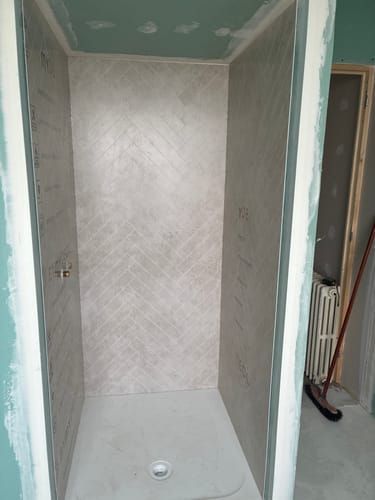 Customer photo review of Panneau Mural Chevron Beige Mat - Salle De Bain - Motif Zellige