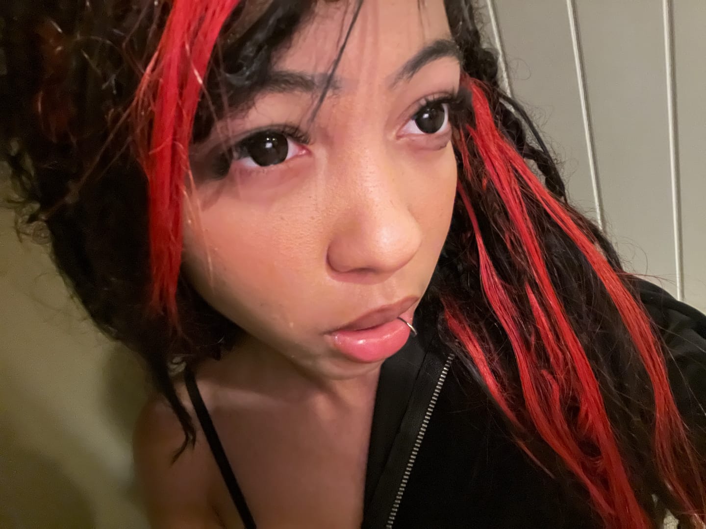 Customer photo review of Eyemoody Midnight Black | 6 Months, 2 pcs