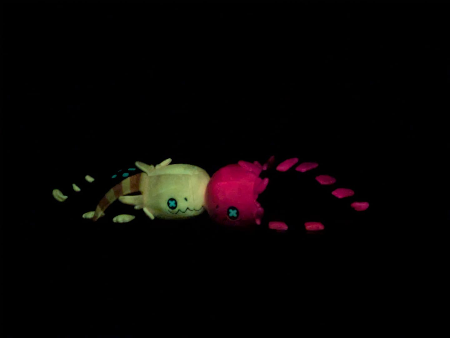 Customer photo review of Rain World - Glowing Pink Lizard Plush