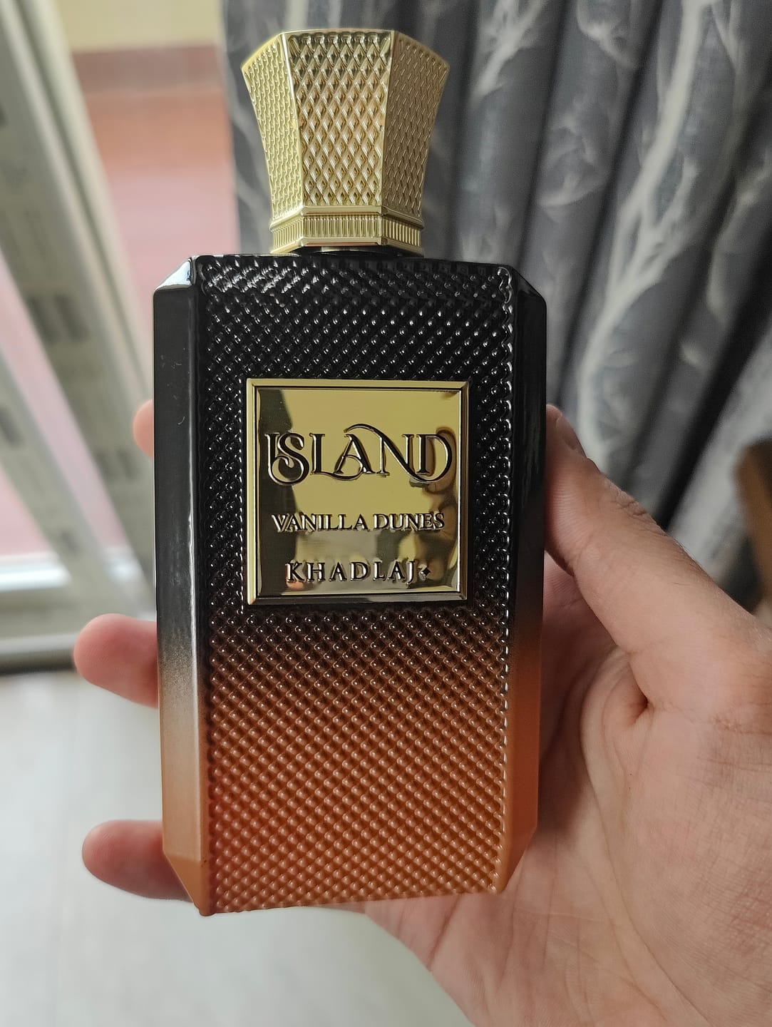 Customer photo review of Khadlaj Island Vanilla Dunes Extrait De Parfum For Unisex
