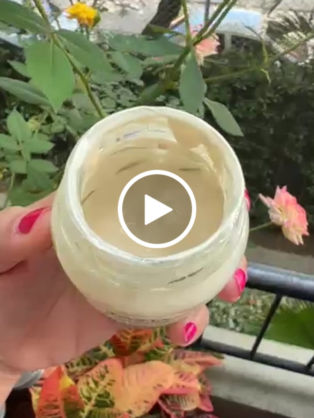 Customer video review of Crema dental sin flúor Gaia