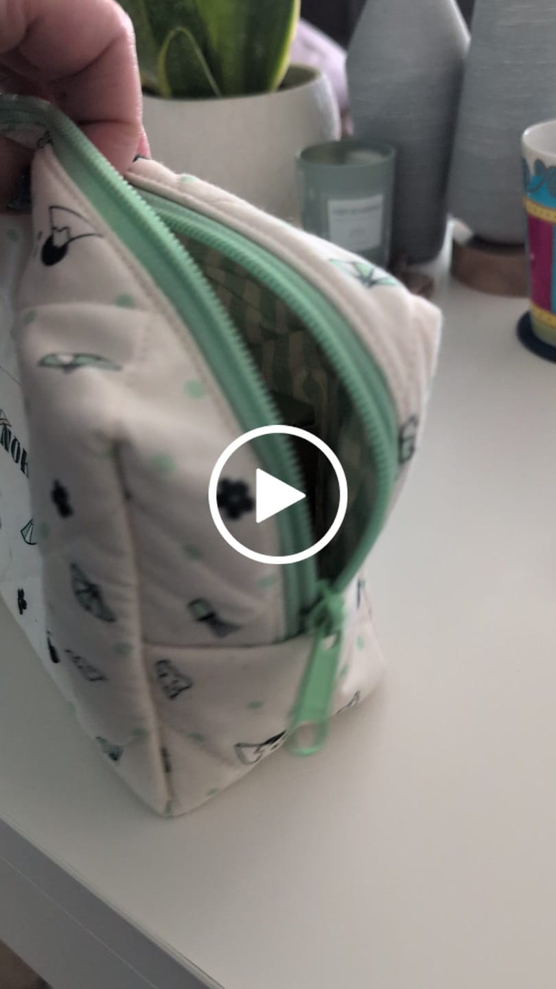 Customer video review of Trousse Noka Matcha