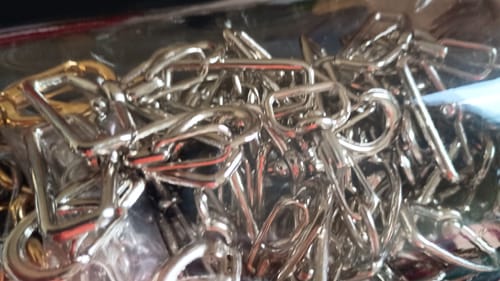 Customer photo review of MOSQUETAO ZAMAK 1166/30 NIQUELADO ENCORPADO COM 10 PEÇAS