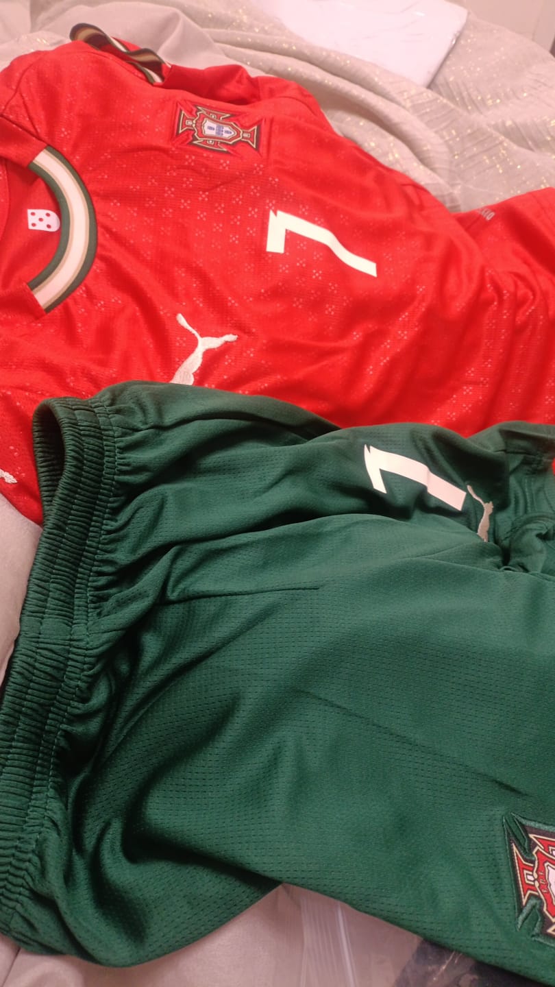 Customer photo review of Conjunto Portugal 2022