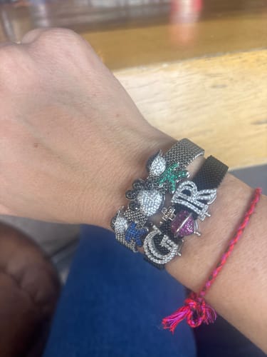 Customer photo review of Pulsera elástica  negra