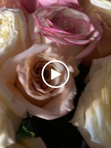 Customer video review of Pink Deluxe Bouquet