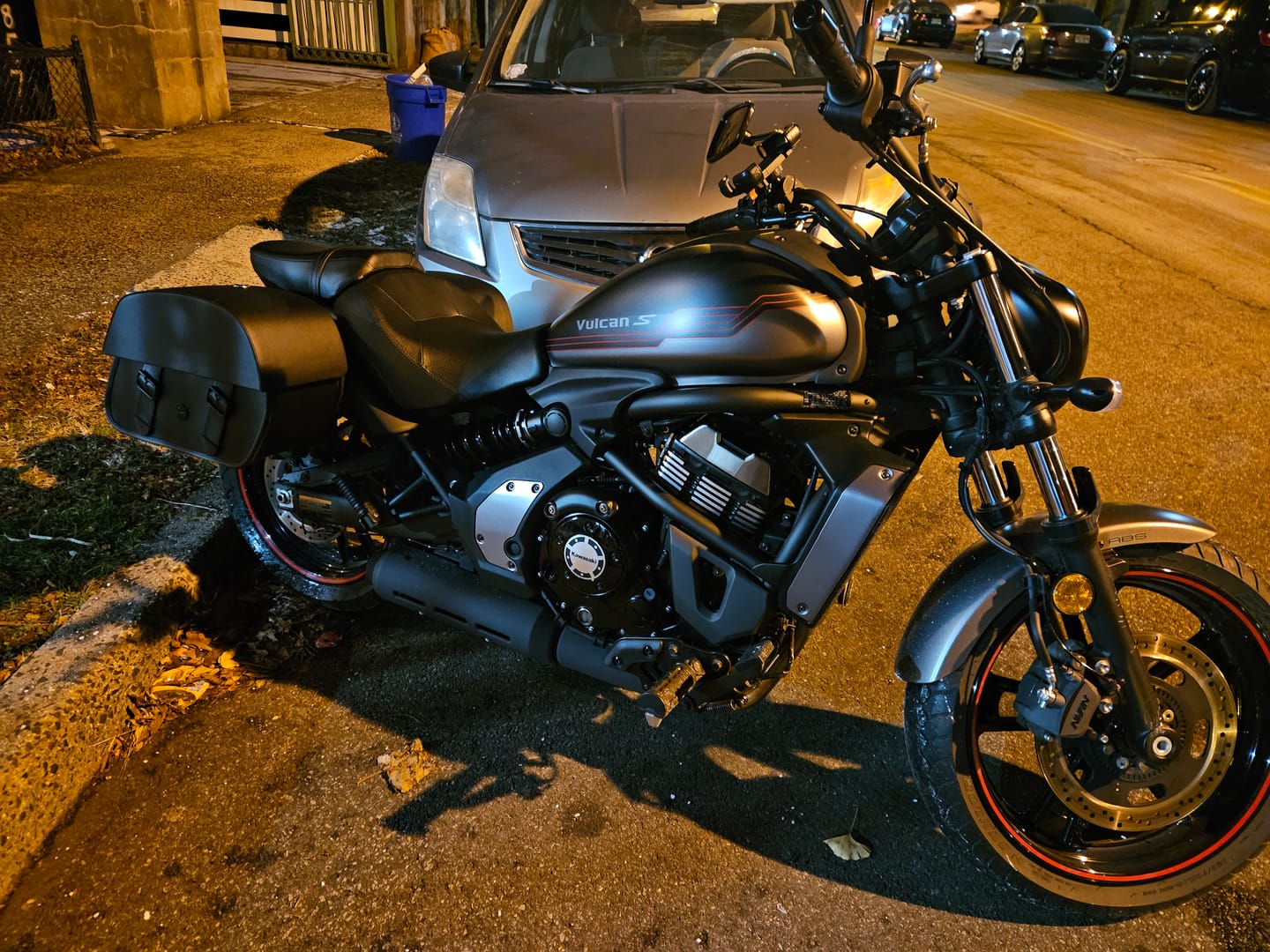 Customer photo review of 28L - Baelor Medium Hard Mount Kawasaki Vulcan S VN650 Motorcycle Saddlebags