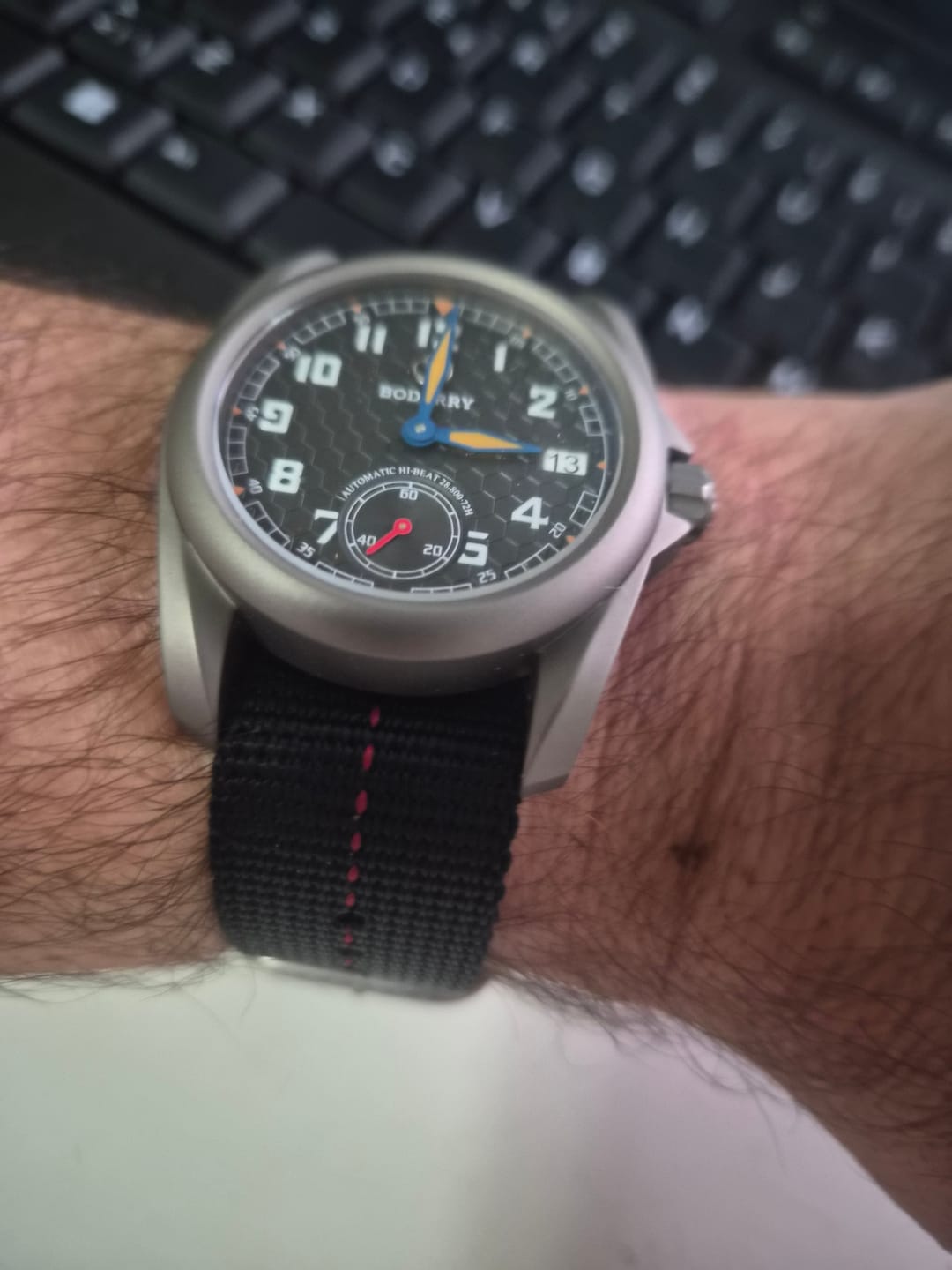 Customer photo review of VOYAGER S72 – 72-Hour Power Reserve Titanium Automatic Field Watch, 100M Water Resistant | Grey/Bracelet