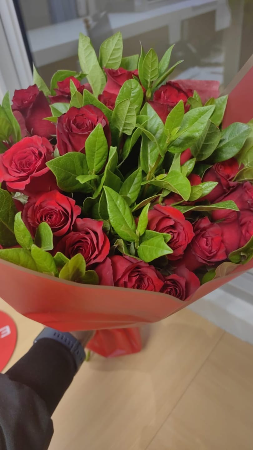 Customer photo review of Red Rose Greenery Bouquet