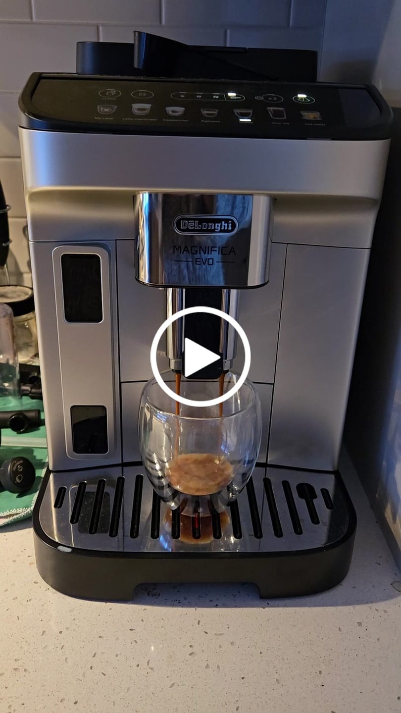 Customer video review of DeLonghi - Magnifica EVO (ECAM29084SB)