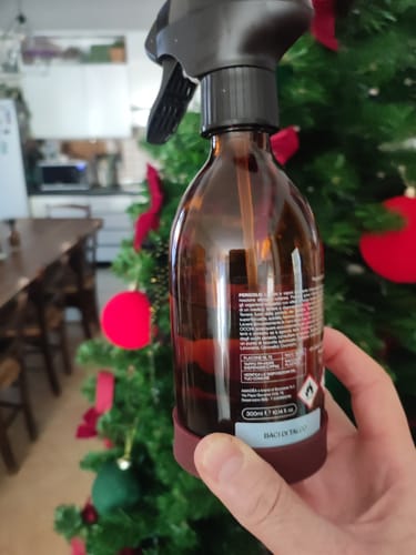 Customer photo review of Profumo "Baci di Talco" - Igienizzante tessuti e ambienti 300ml