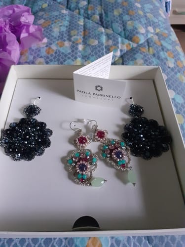 Customer photo review of Orecchini Macaron