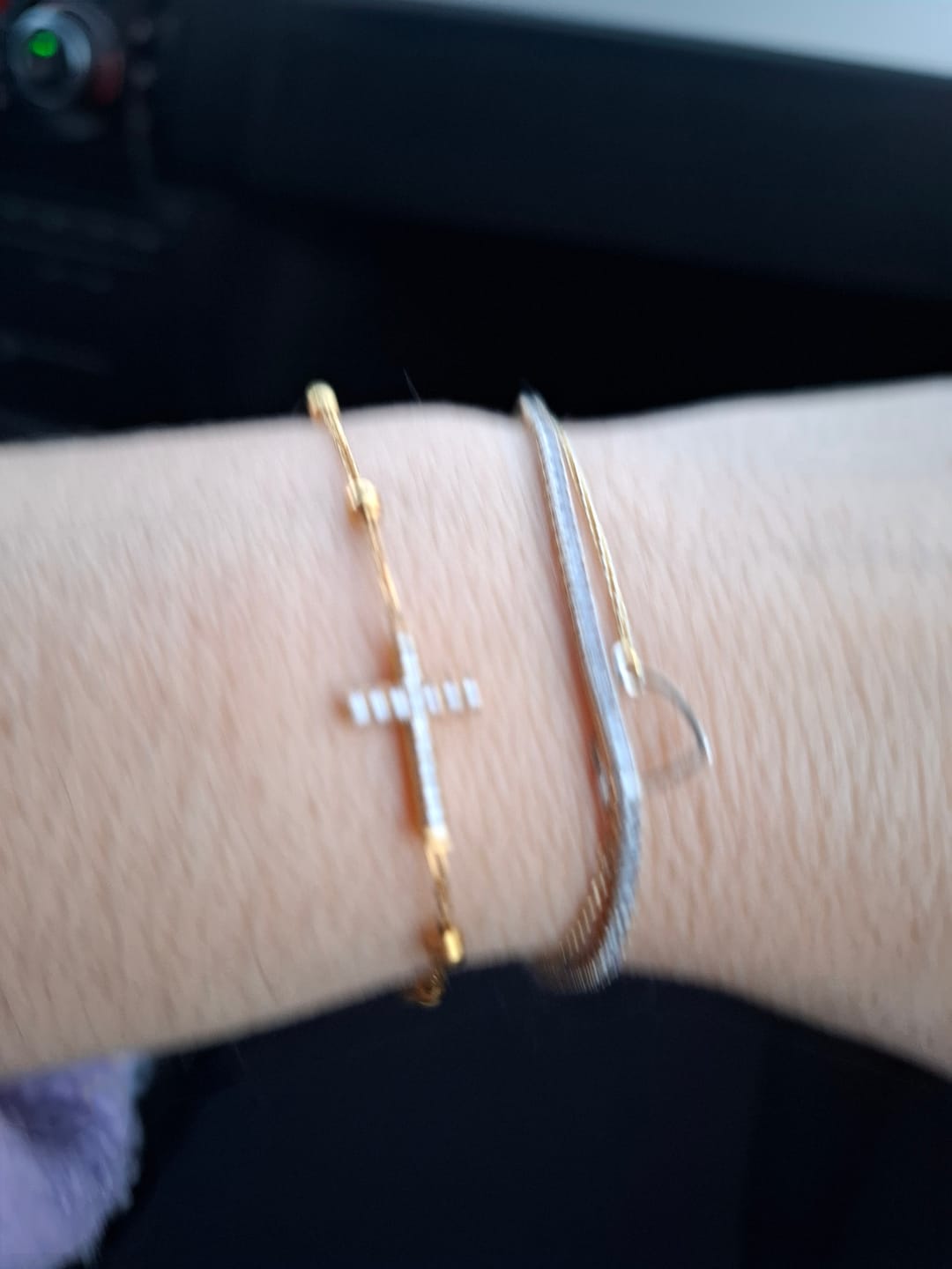 Customer photo review of Bratara Cross Shine