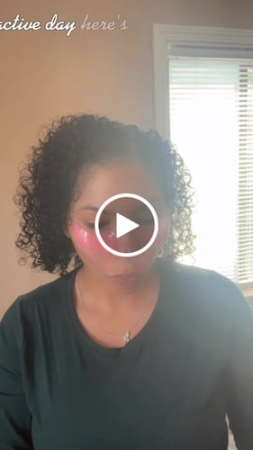 Customer video review of Lift + Restore Collagen Eye Masks