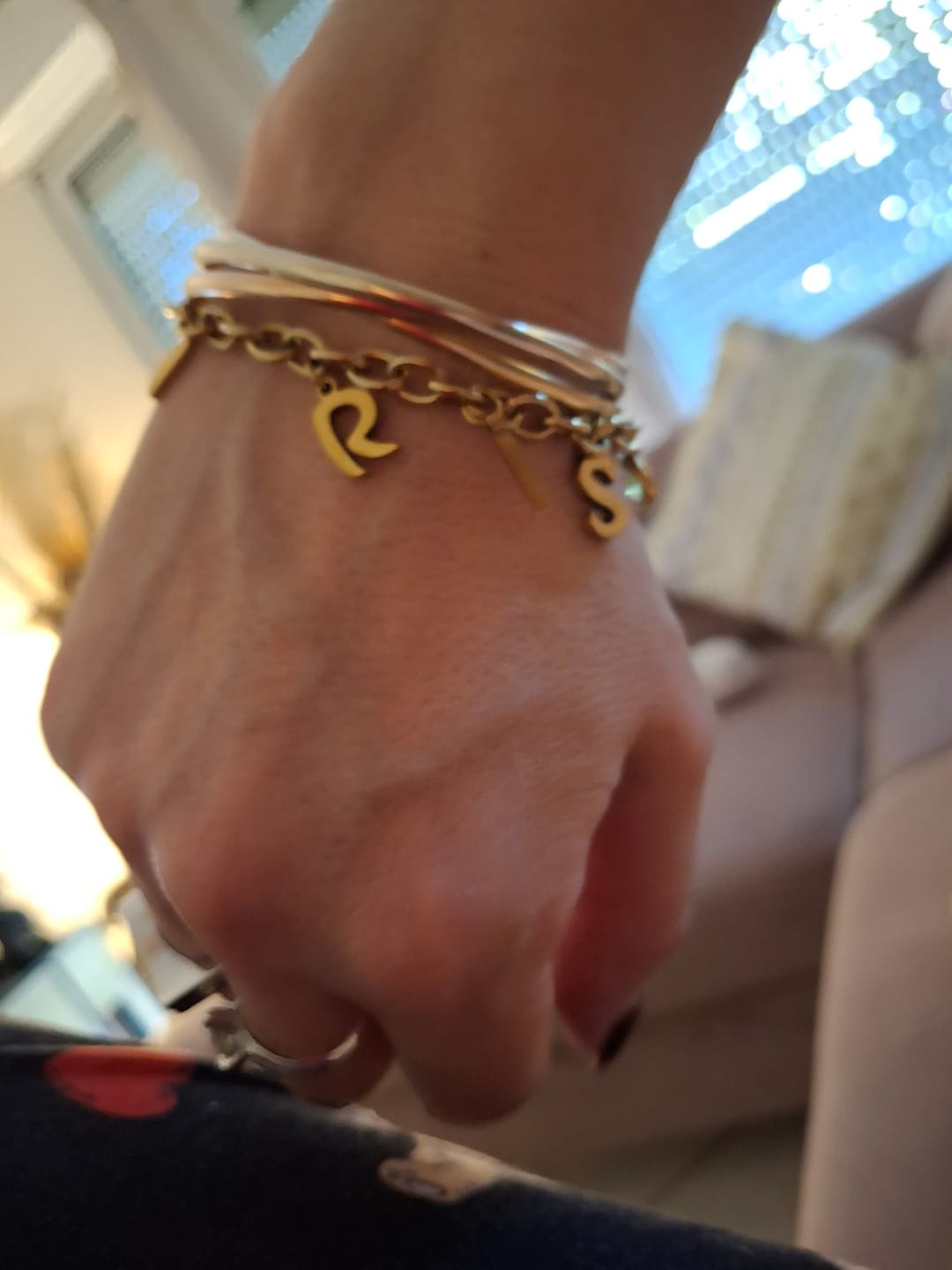 Customer photo review of Bracelet Lettres Pendentifs