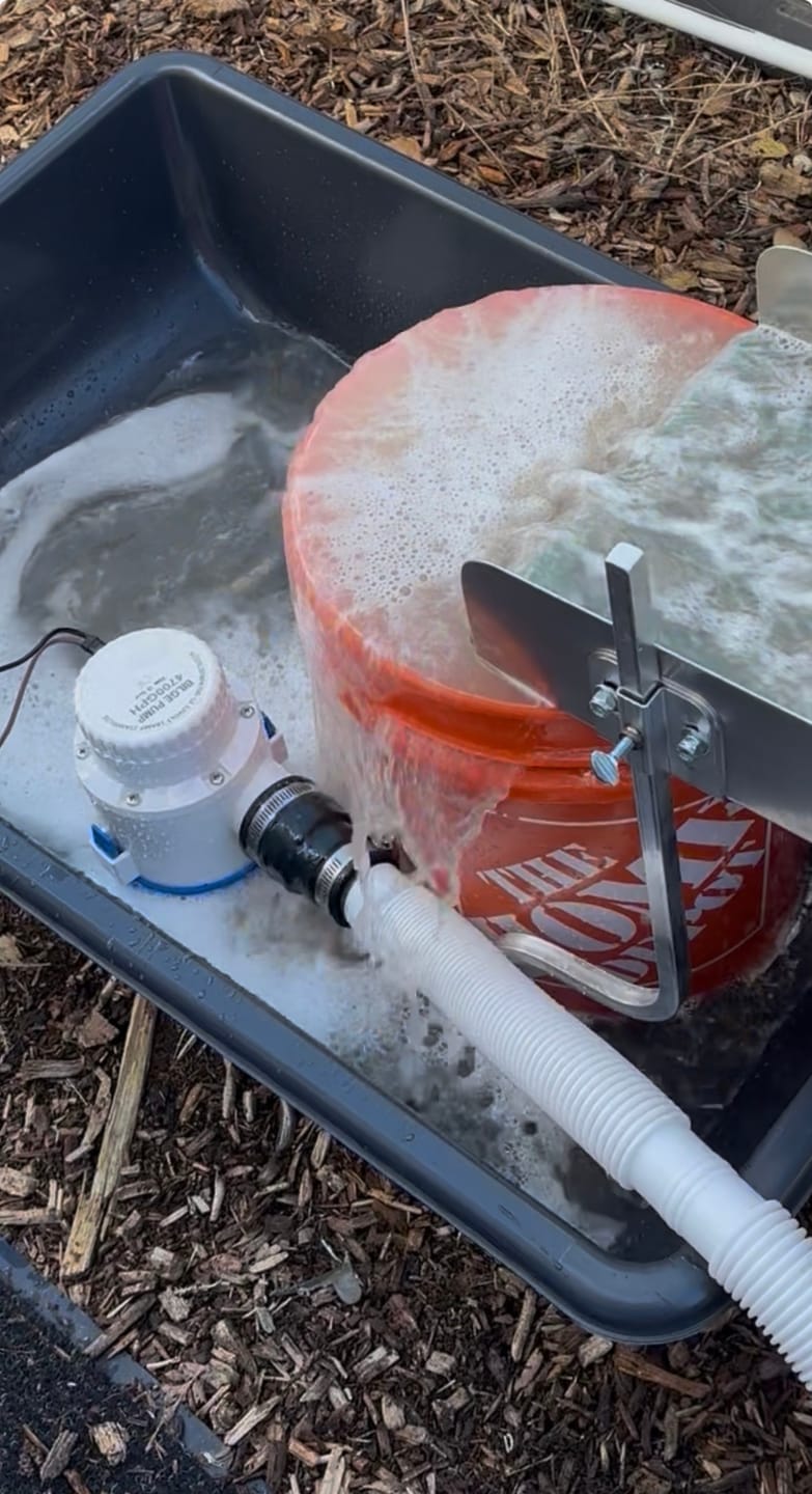 Customer photo review of Bilge Pump 4700 GPH + 6ft hose