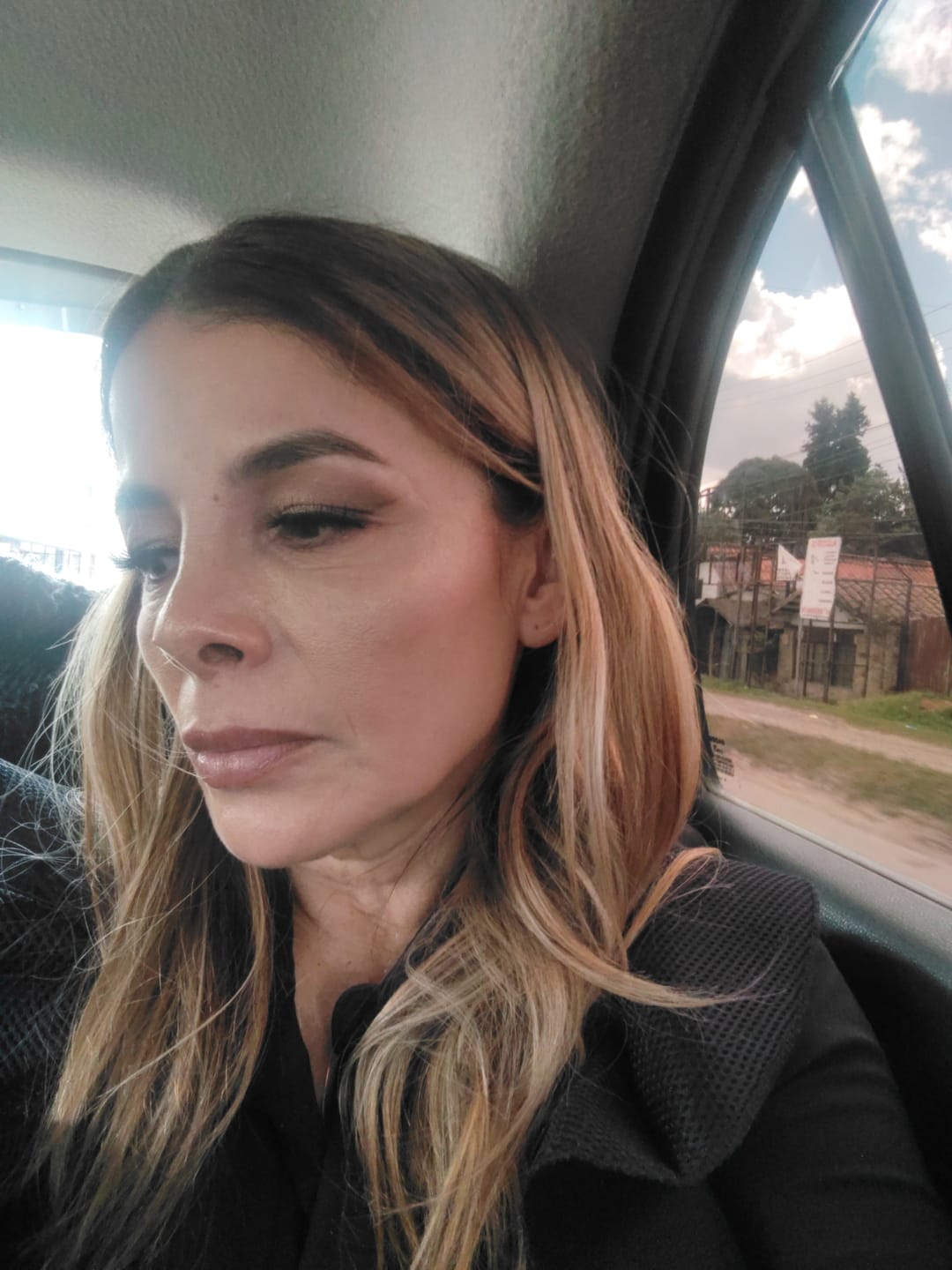 Customer photo review of ILUMINADOR EFECTO HÚMEDO SUBLIME