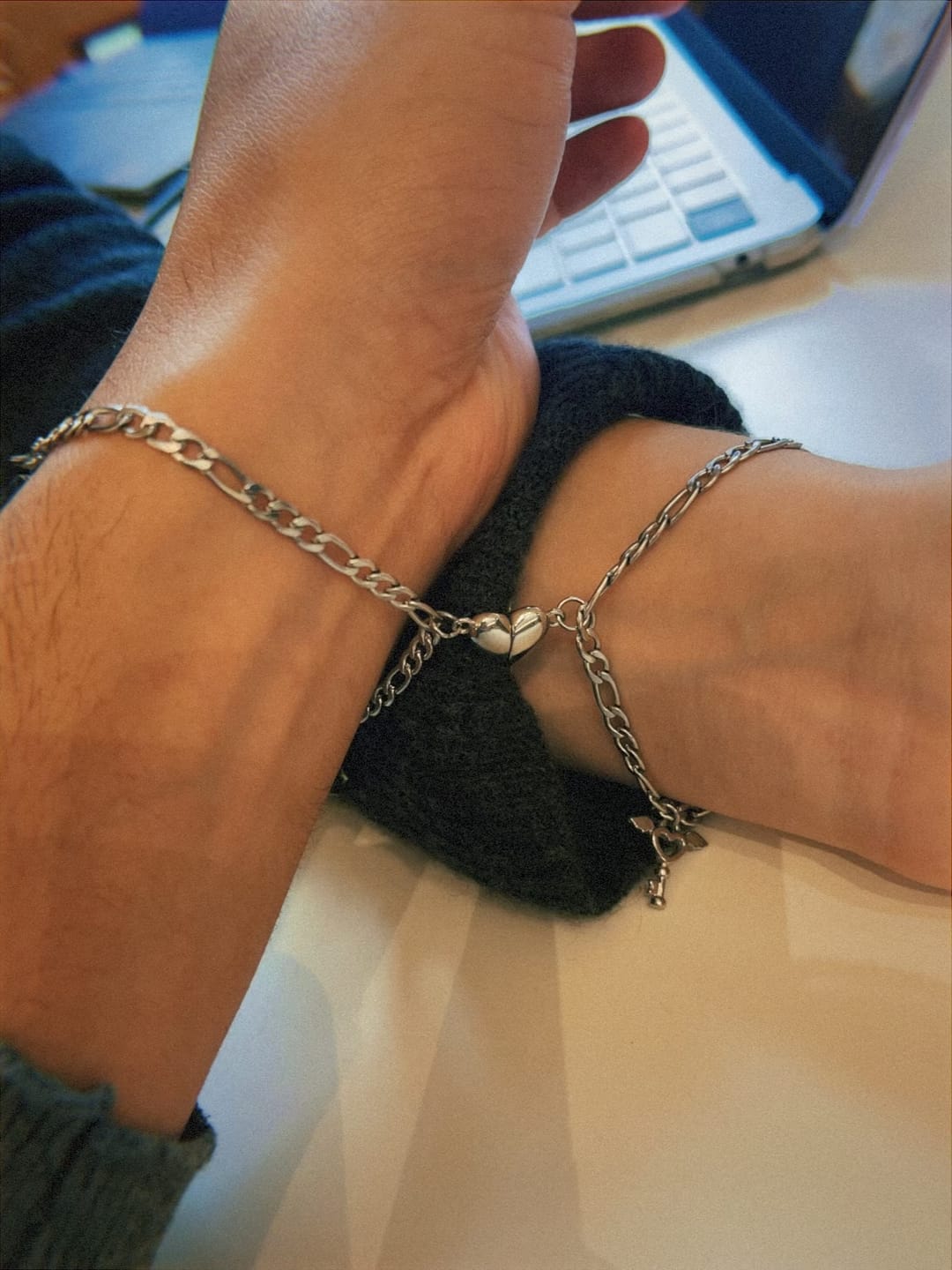 Customer photo review of Magnetic Chain Bracelet Set
