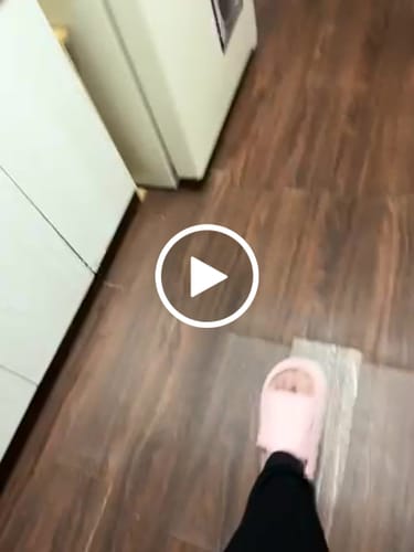 Customer video review of The Cloudies ™ - Orthopedic Slippers With Extra Compressible Thick Sole
