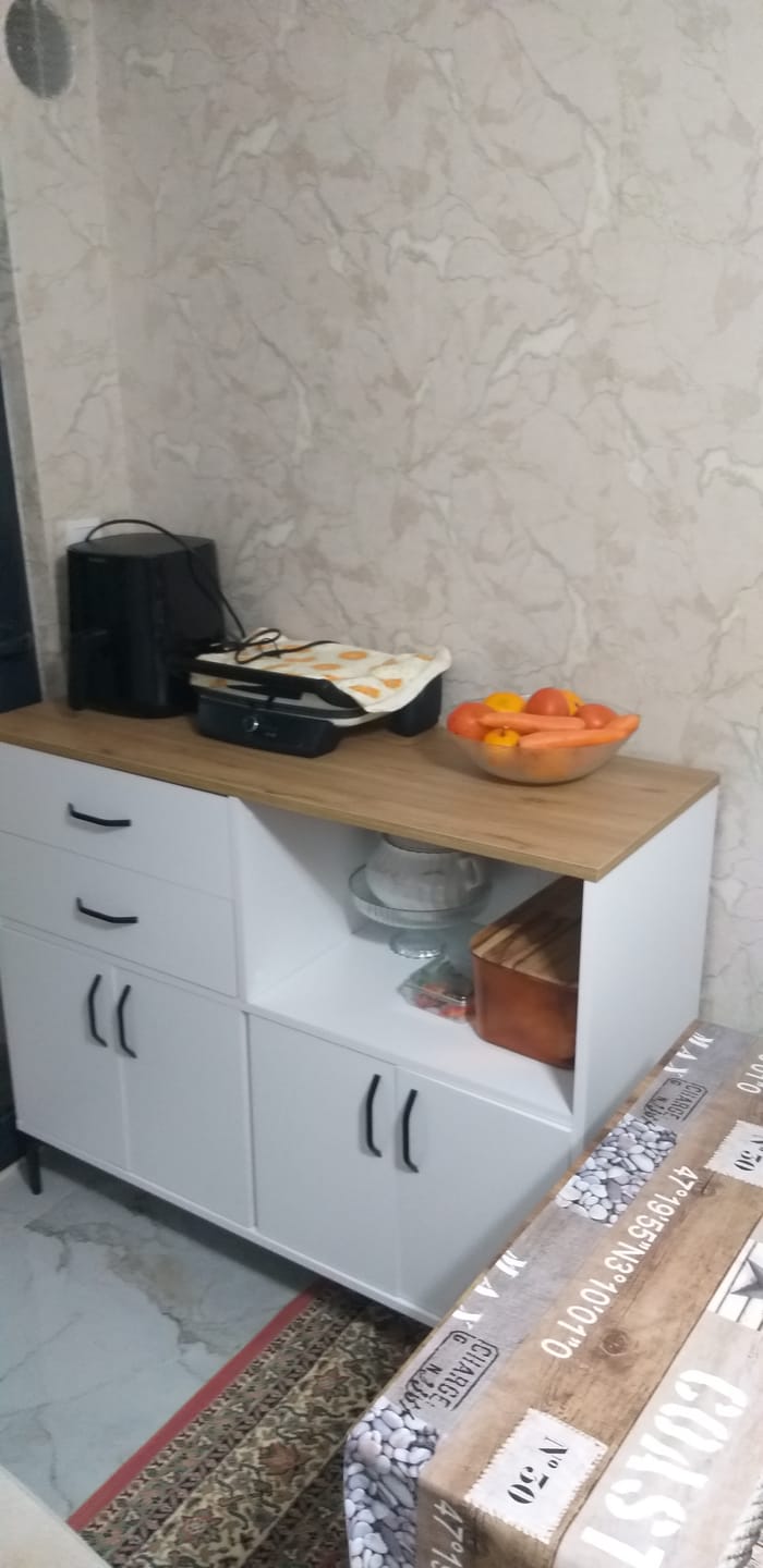 Customer photo review of Rani JE206 Kahve Köşesi Çok Amaçlı Dolap 4 Kapaklı 2 Çekmeceli Kiler Mutfak Dolabı Beyaz - Sepet Ceviz