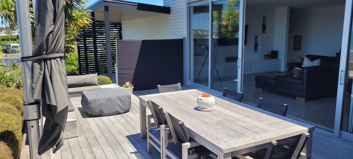 Customer photo review of Patio Screen Retractable Side Awning - 1.8m X 3m