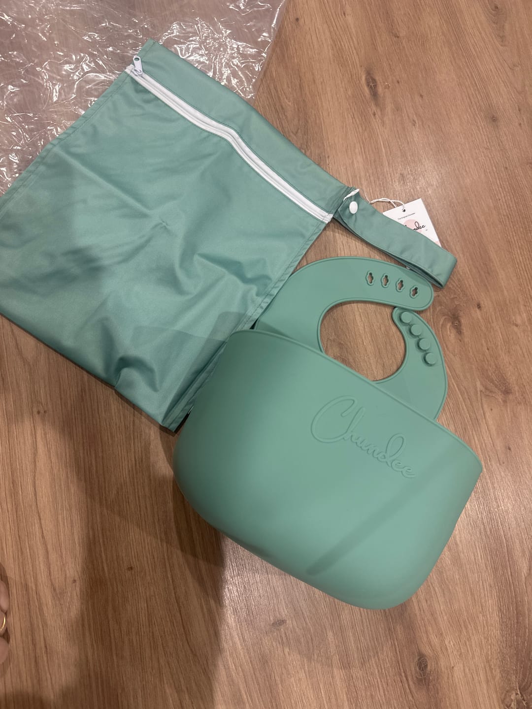 Customer photo review of Green Chundee Bib