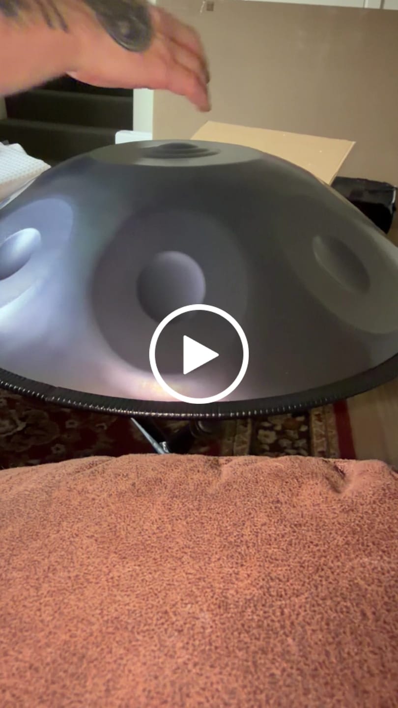 Customer video review of Handpan Ice Age - D Kurd 10 Notes / E Halcyon 9 Notes
