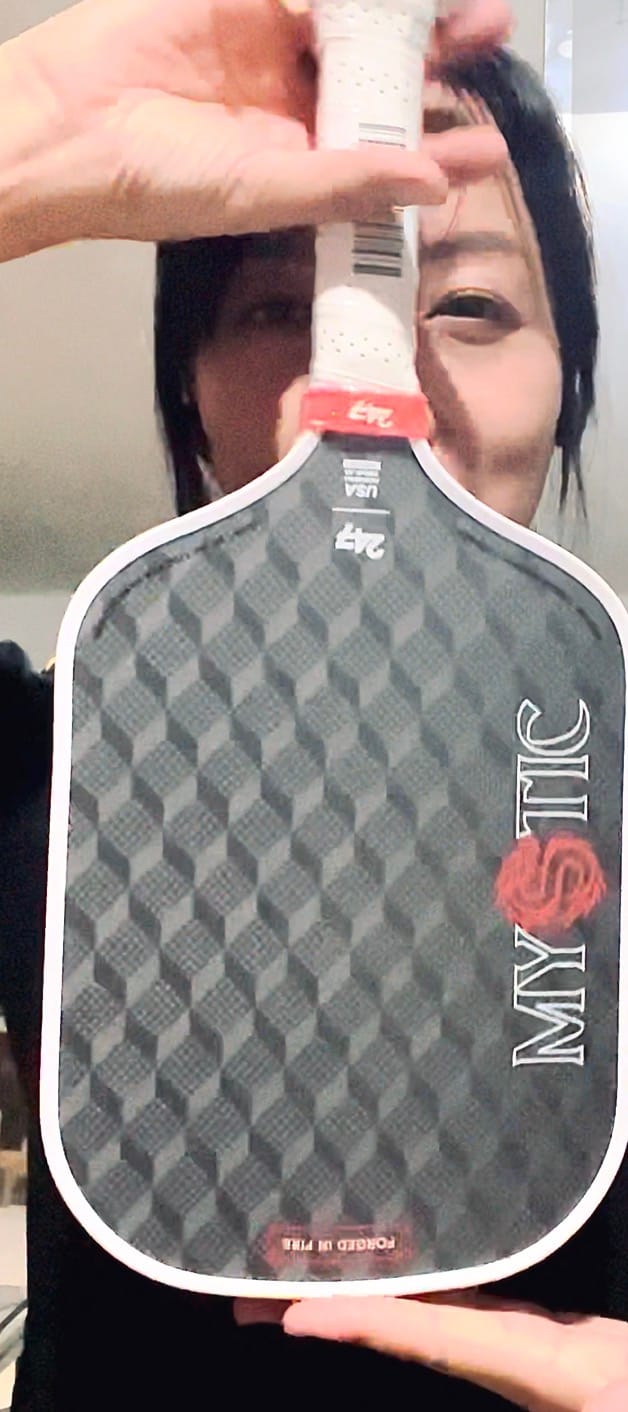 Customer photo review of MYSTIC PICKLEBALL PADDLE