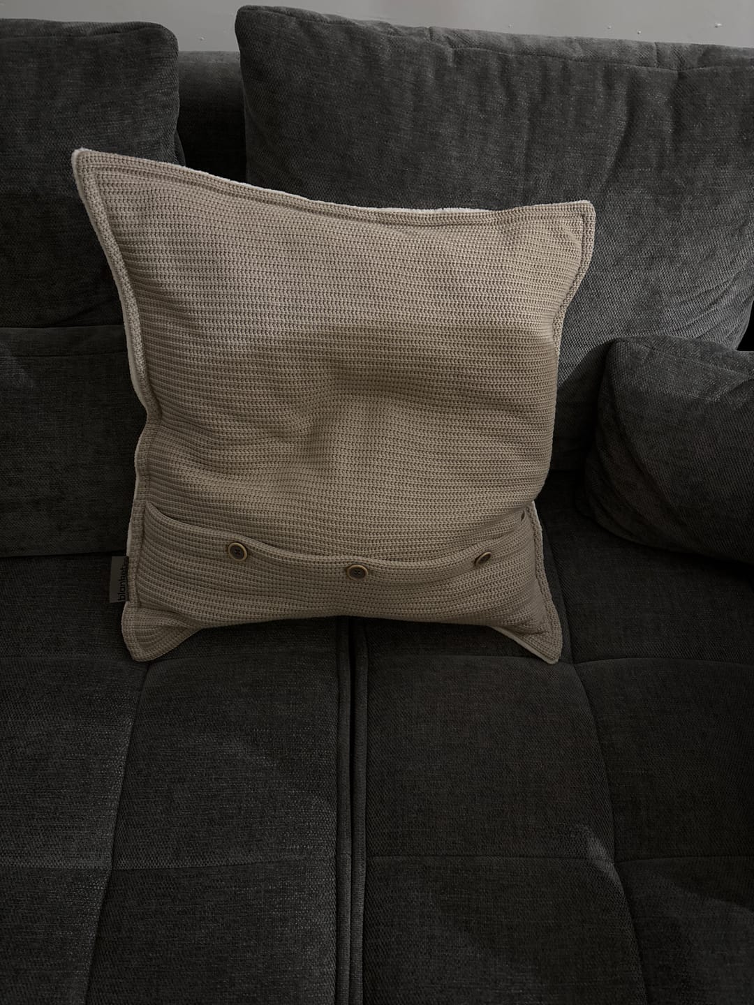 Customer photo review of Kuschelkissen mit Baumwollstrick · 50x50 cm