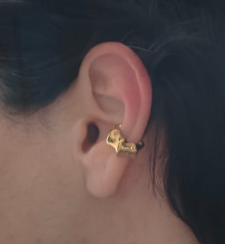 Customer photo review of Earcuff "Timido Sole"