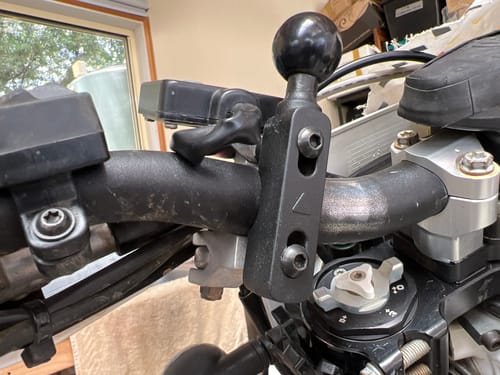 Customer photo review of RAM® Motorcycle Brake/Clutch Reservoir Ball Base (RAM-B-309-1U)