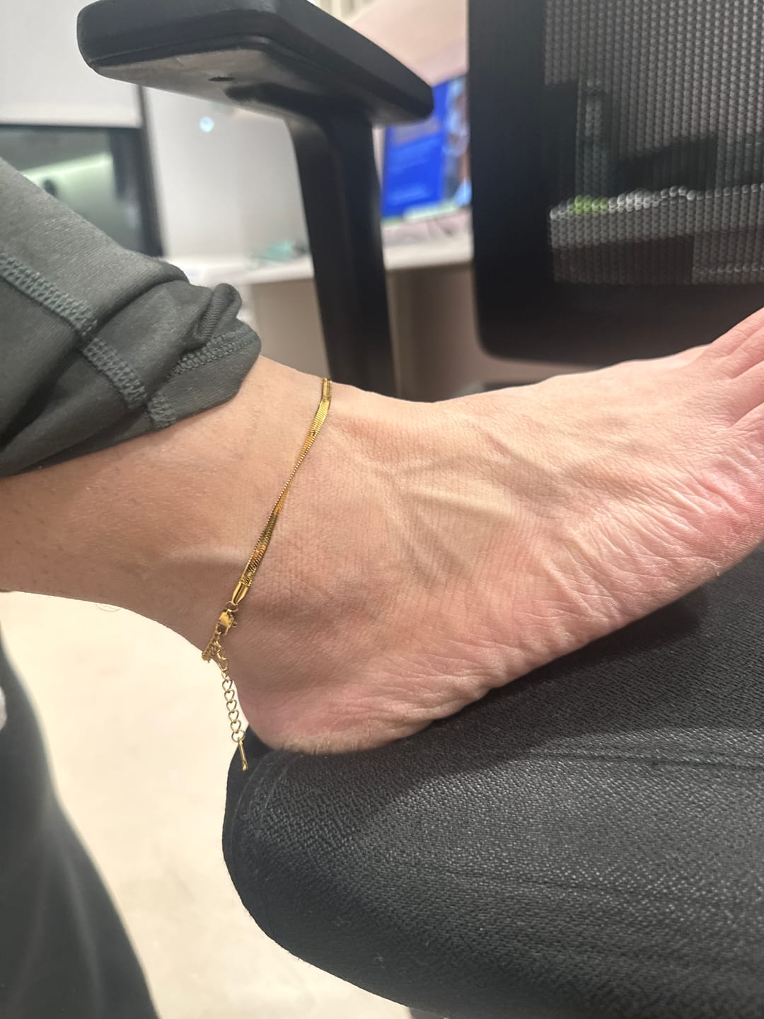 Customer photo review of Herringbone Anklet - 3mm