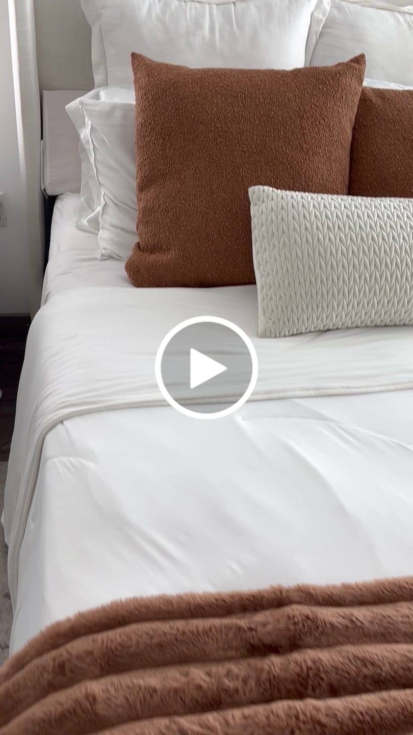 Customer video review of Temperature Control Dual-Layer Comforter