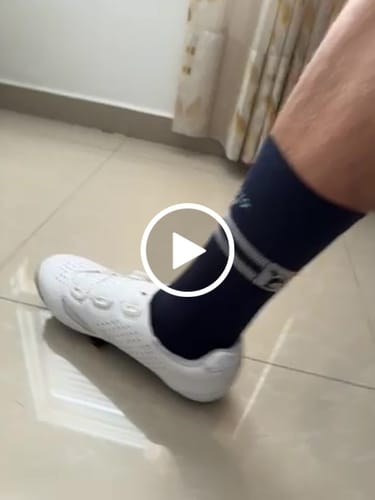 Customer video review of RunFlow Mesh - גרבי ריצה ורכיבה חצי (Crew)