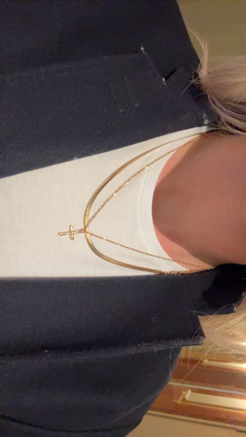 Customer photo review of Estelle - Cross Necklace Stainless Steel