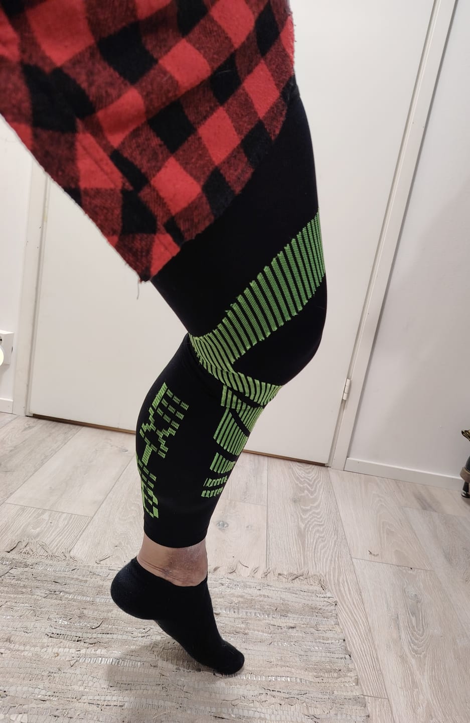 Customer photo review of eXtend High – Kompressiolahkeet – Musta/Lime