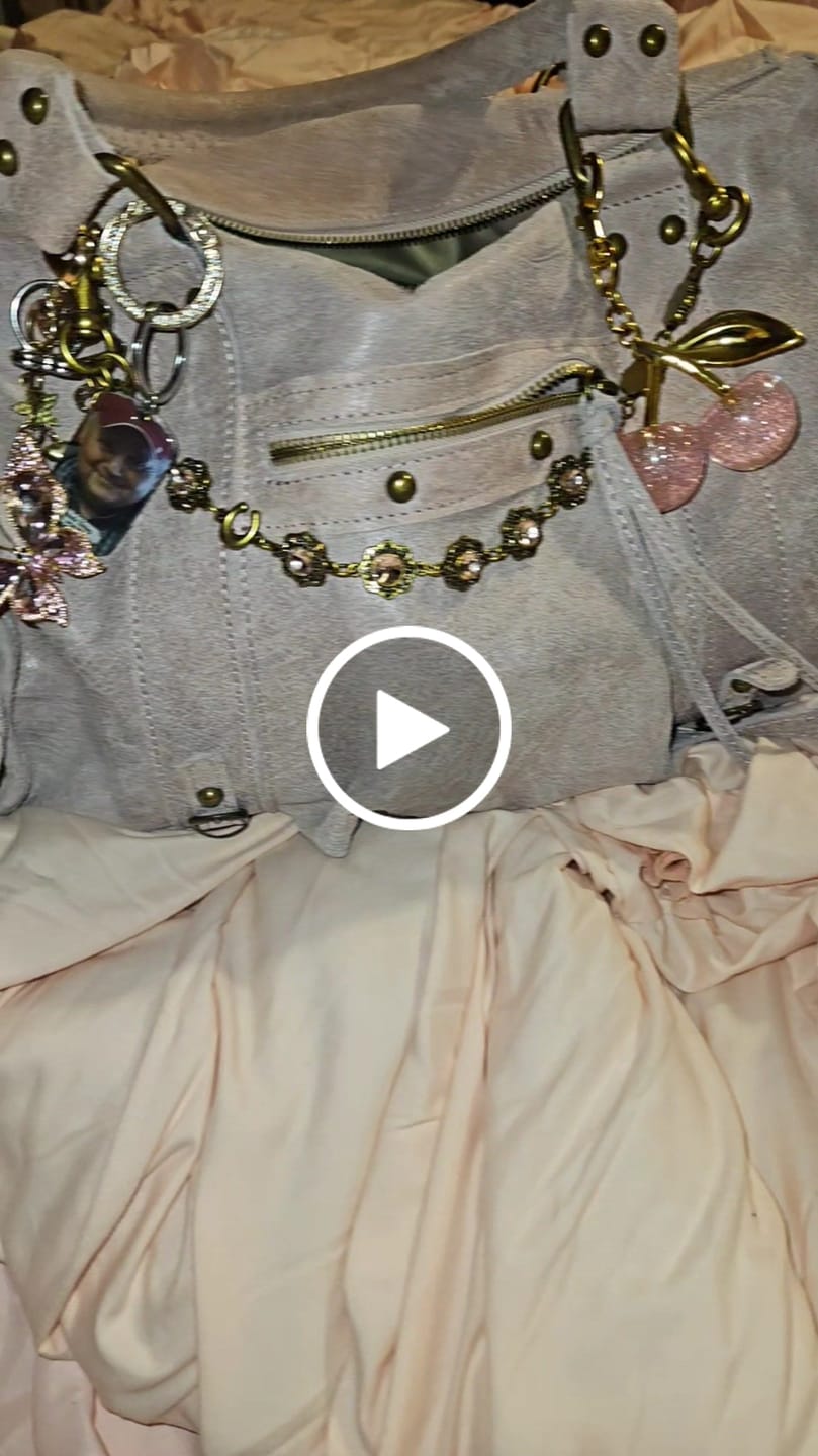 Customer video review of It girl bag vanilla pink