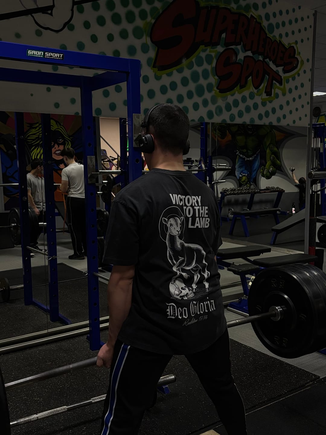 Customer photo review of LAMB | Oversized T-Shirt