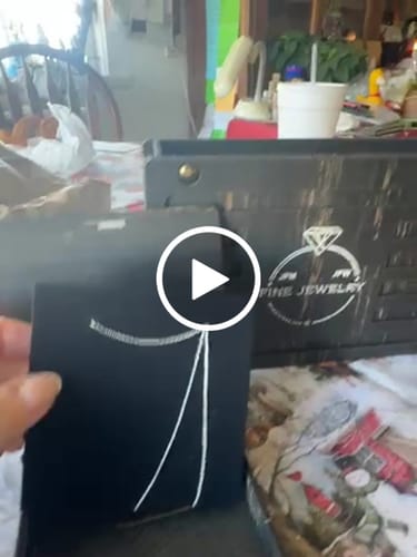 Customer video review of Thin Dainty Ghost Necklace Cable Link Chain 0.3 mm