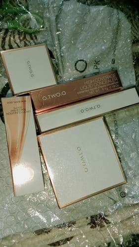 Customer photo review of O.TWO.O SILKY GLOW POWDER BLUSH