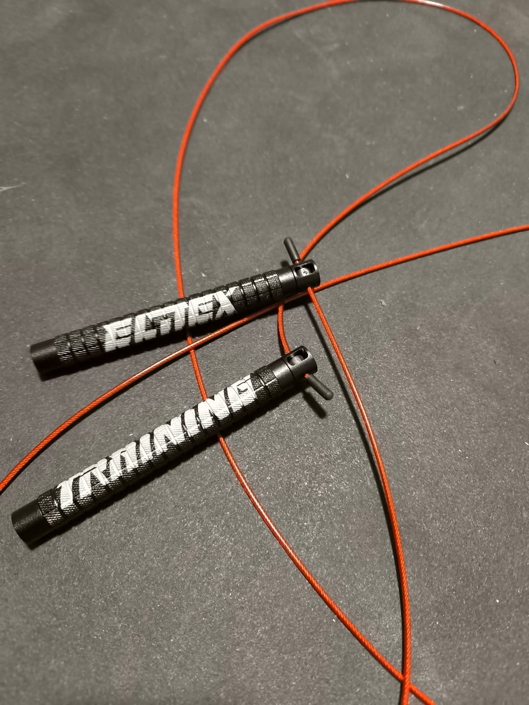 Customer photo review of Comba de velocidad PRO Black Mate + Red Rope