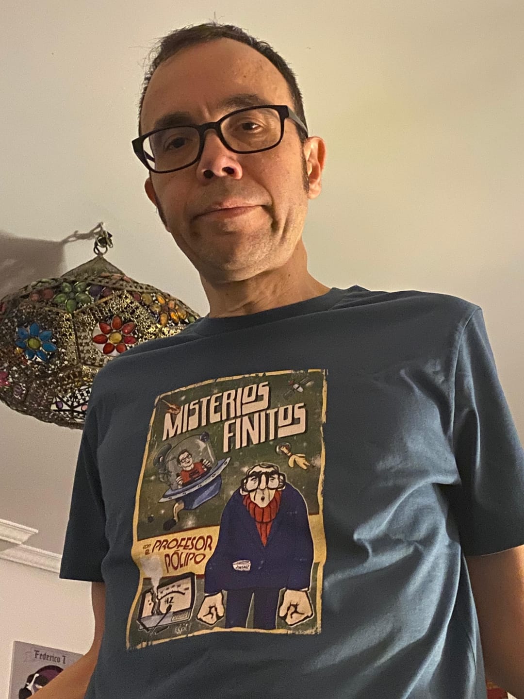 Customer photo review of Camiseta Misterios Finitos x Espintando