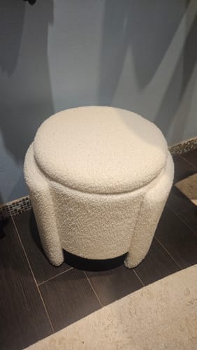Customer photo review of MOSS - Pouf en bouclettes blanches style scandinave