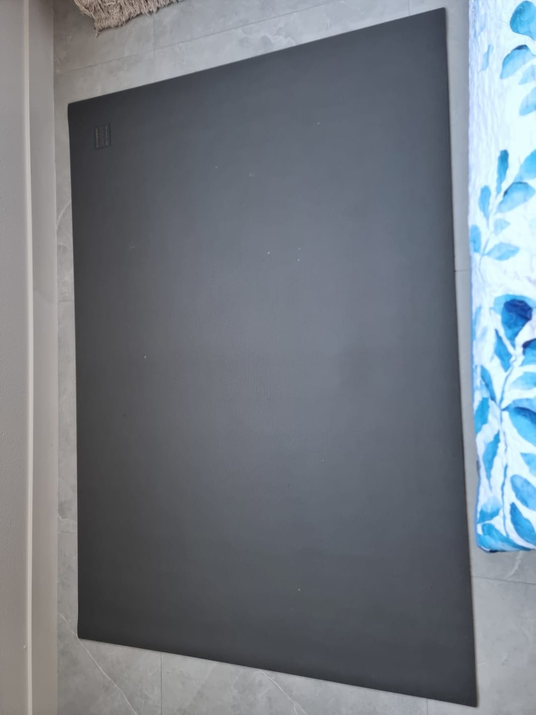 Customer photo review of GXMMAT Large Exercise Mat 6'x4'