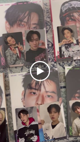 Customer video review of STRAY KIDS - KARMA 4TH ALBUM HMV JAPAN LUCKY DRAW EVENT ACCORDION SET (LUCKY DRAW B + PHOTOCARD A)