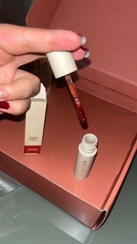 Customer photo review of LABIAL VELVET LÍQUIDO