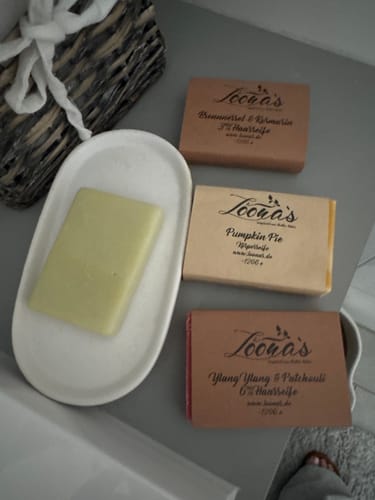 Customer photo review of 3-6% Herbal-Love Haarseife (Tiefenreinigung & schnell fettendes Haar)