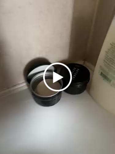 Customer video review of Shampoo Anticaída + Caja Reutilizable de REGALO
